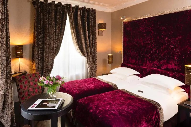 Hotel Ares Eiffel 77