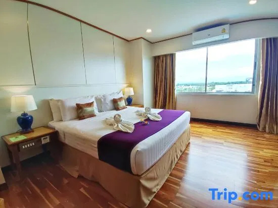 Одноместный полулюкс в Diamond Plaza Hotel Suratthani
