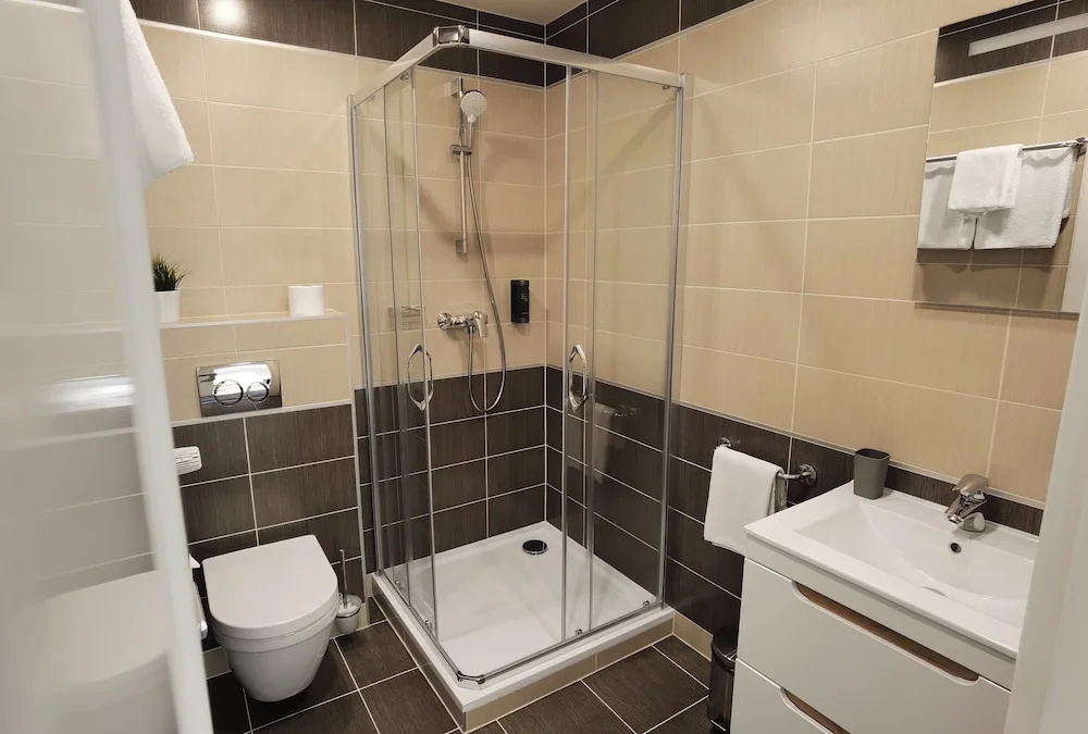 Standard Double Apartment with city view (twin beds)