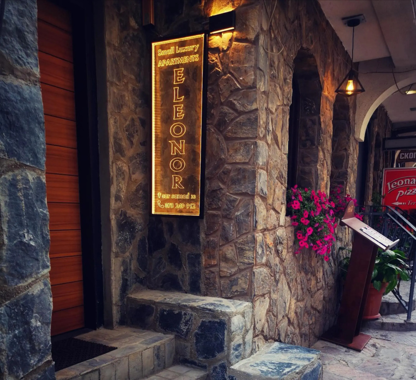 Small Luxury En suites ELEONOR