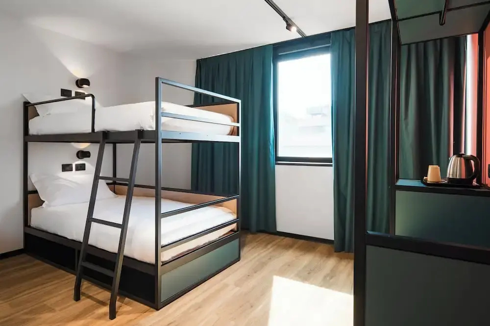 Economy Double room (twin beds)