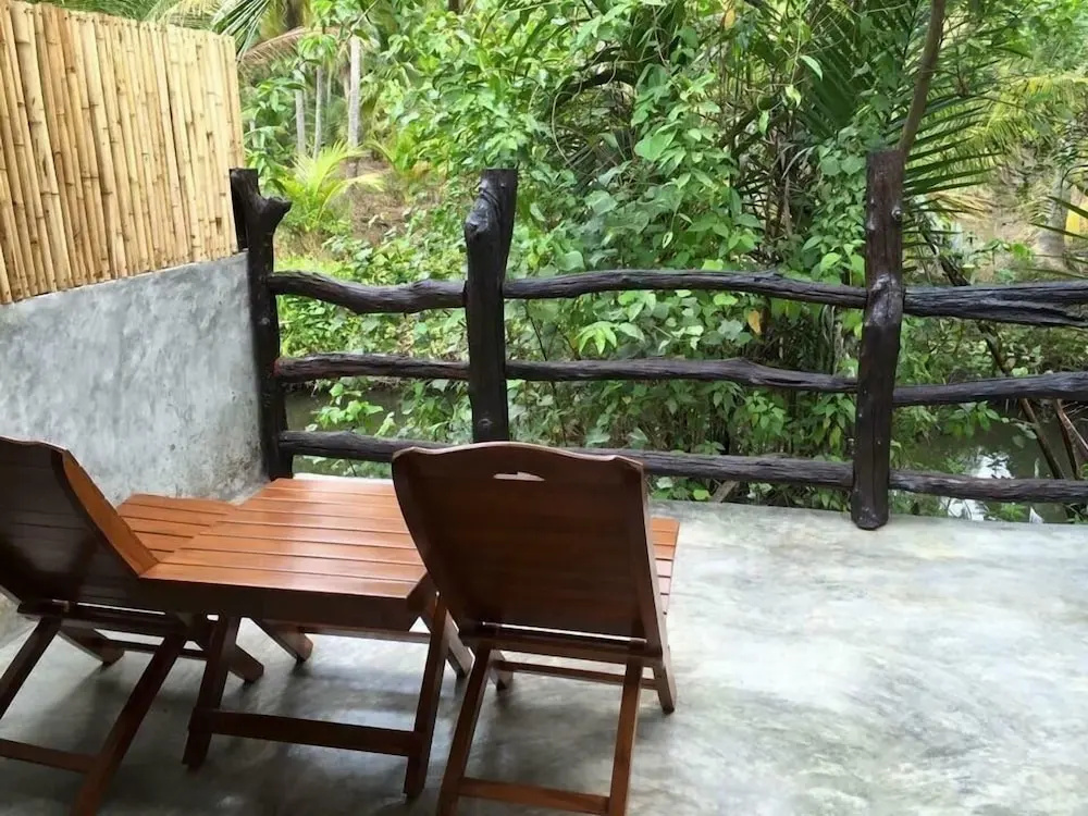 Ruean Thai Nai Bang by Pansak Resort - Chambres