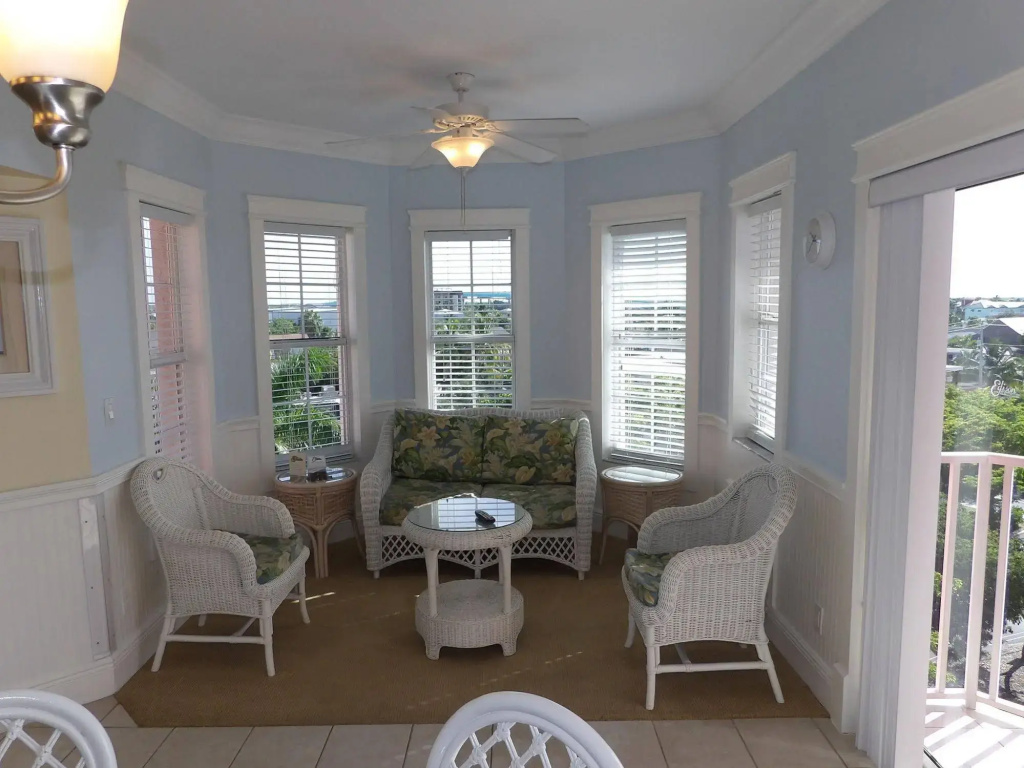 Edison Beach House - Général