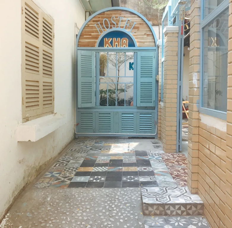 KHA Hostel & Cafe