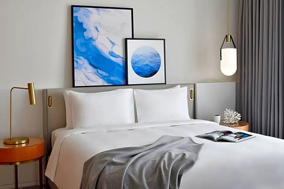 Deluxe Double room with partial Marina view (full double bed)