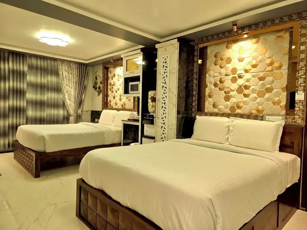 Hotel photo 2