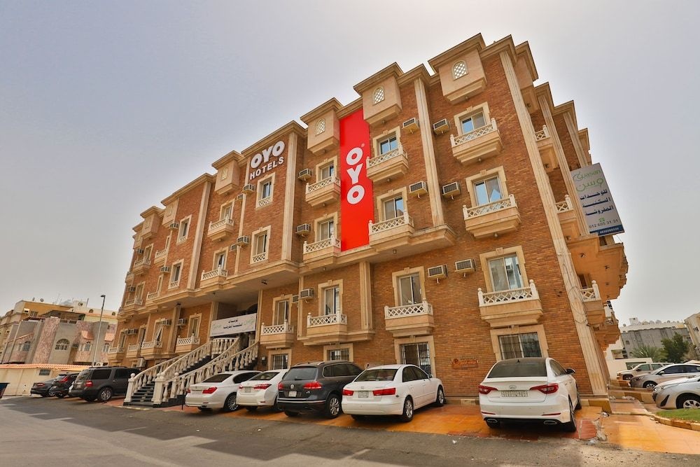 OYO 215 Wassan International Hotel