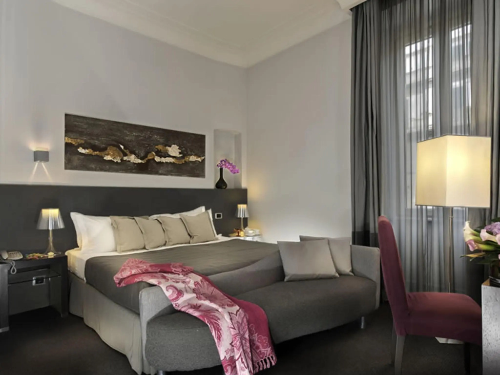 Standard Double room (full double bed)