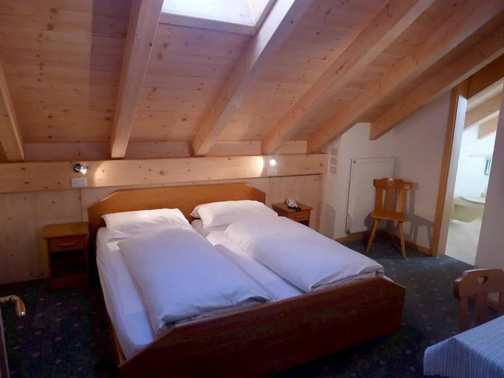 Economy room