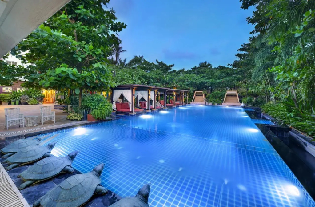 Pool