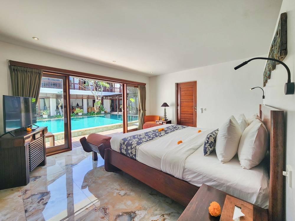 4 Bedrooms Luxury Villa with view