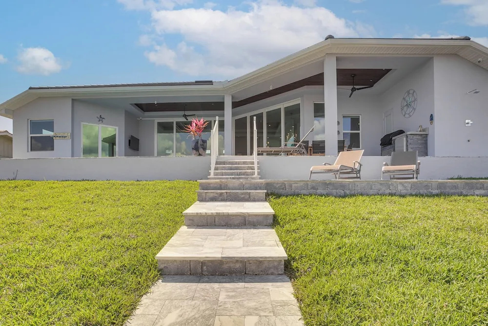 Luxe Canal-front Getaway w/ Pool in Punta Gorda!