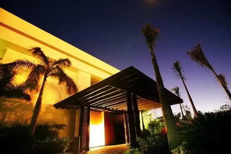 Ocean Breeze Riviera Maya