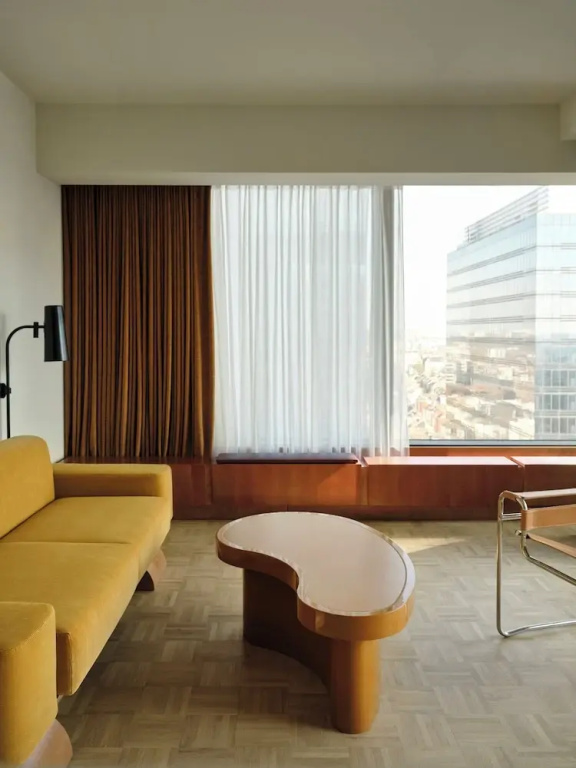 Double Suite (full double bed)