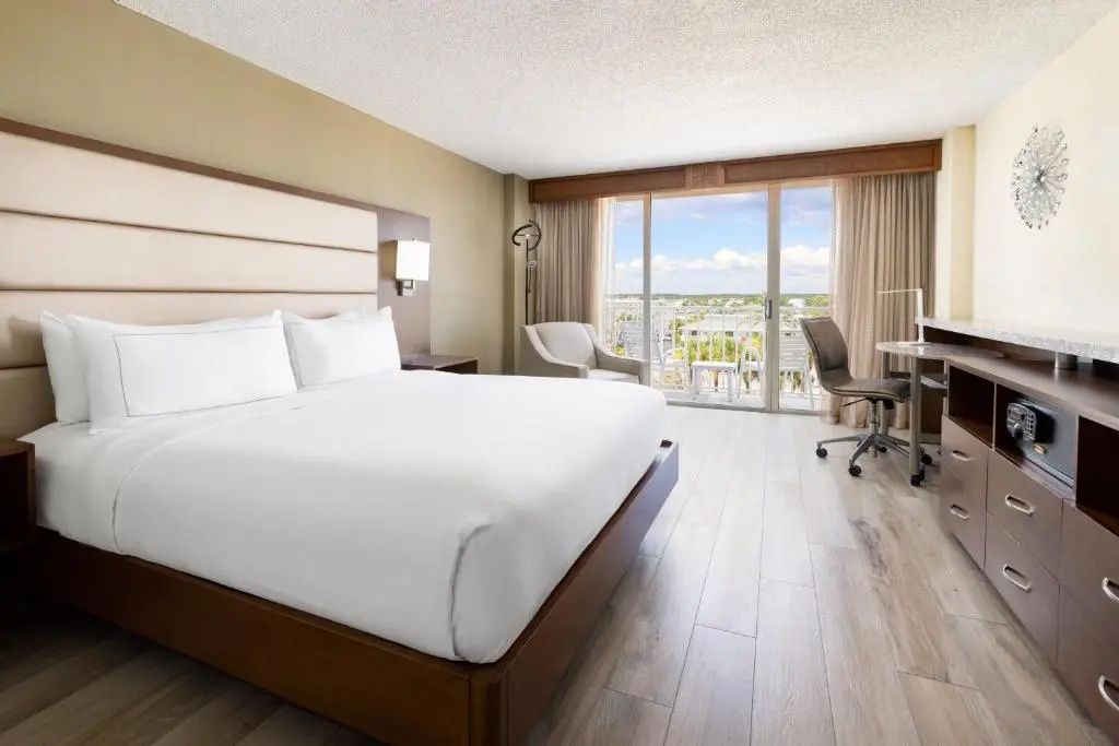 DoubleTree Beach Resort by Hilton Tampa Bay - North Redingto - Chambres