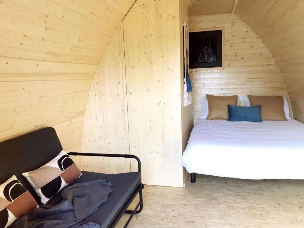 Standard Double room (full double bed)