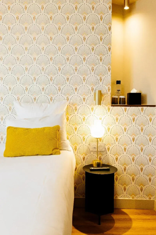 Classic Double room (full double bed)