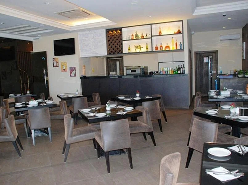 Food & Beverage