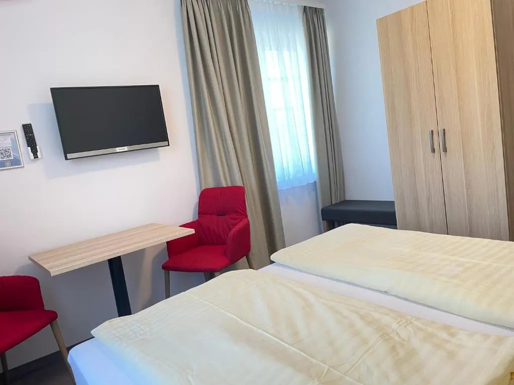 Economy room