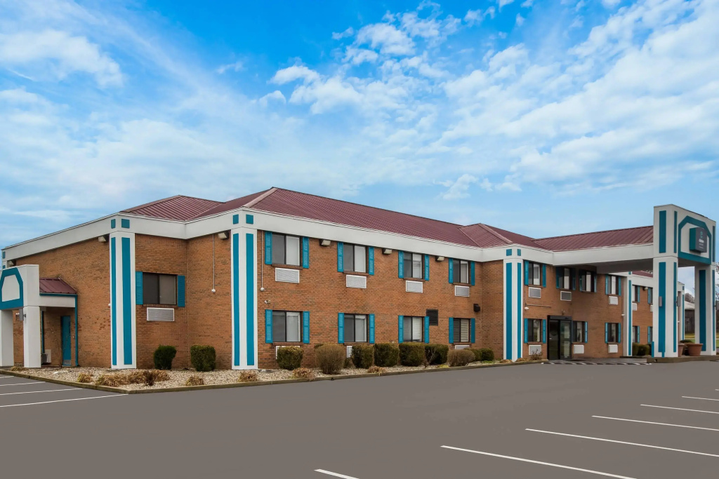 Clarion Pointe Harrodsburg-Danville