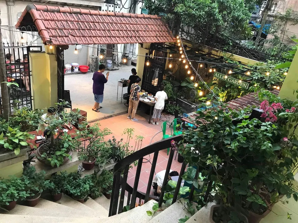 Alley Garden Homestay