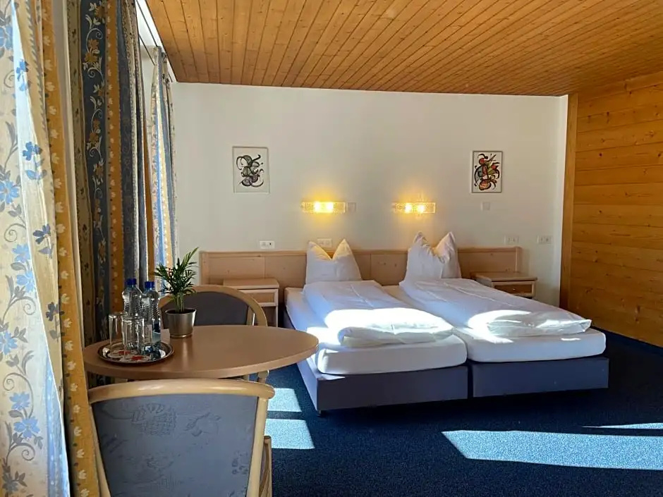 Diamant Zweisimmen in Zweisimmen - Chambres