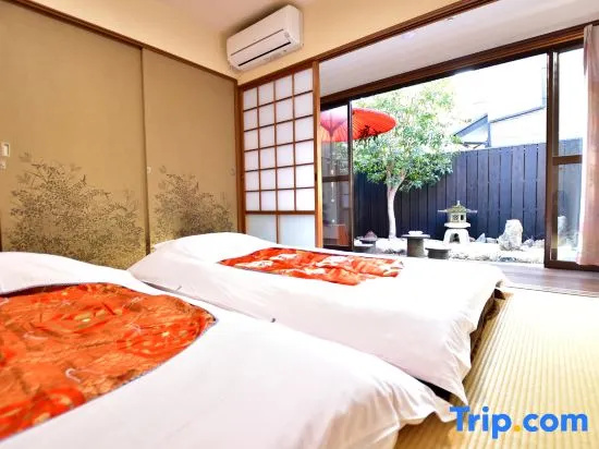 Standard room with city view