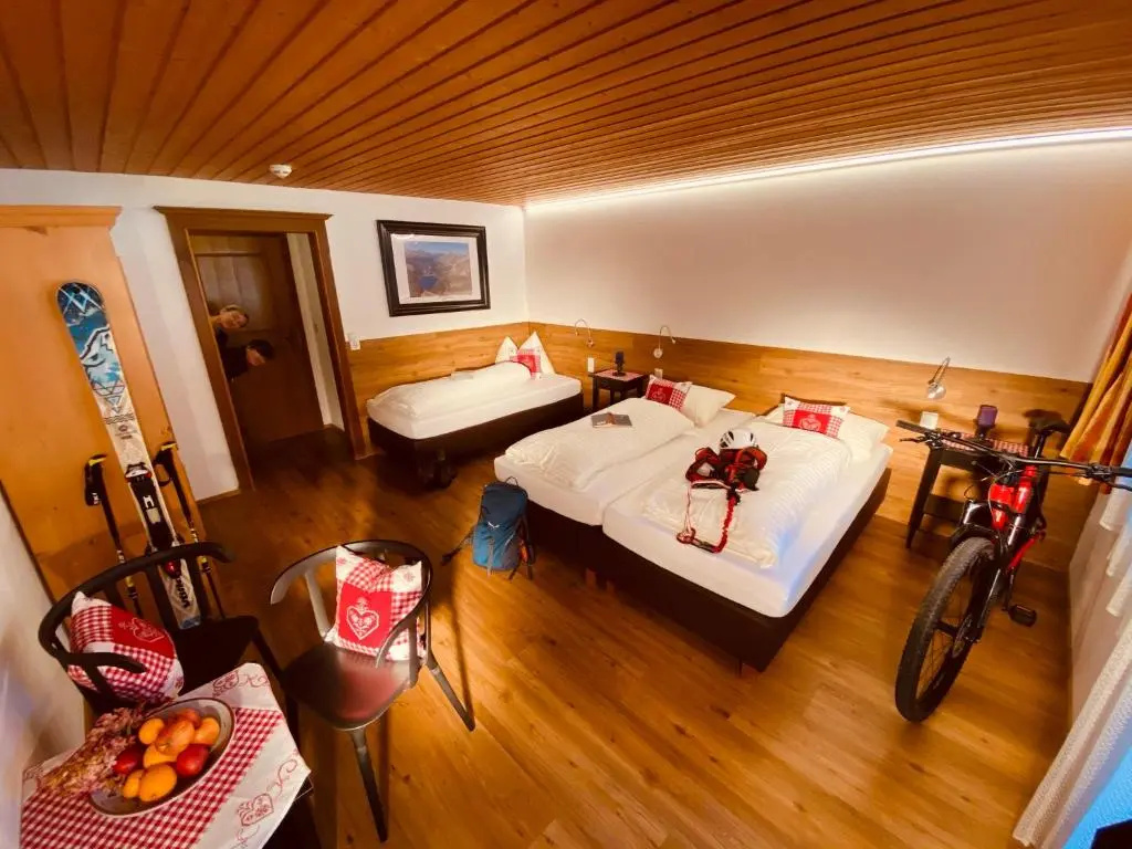 Economy Triple room