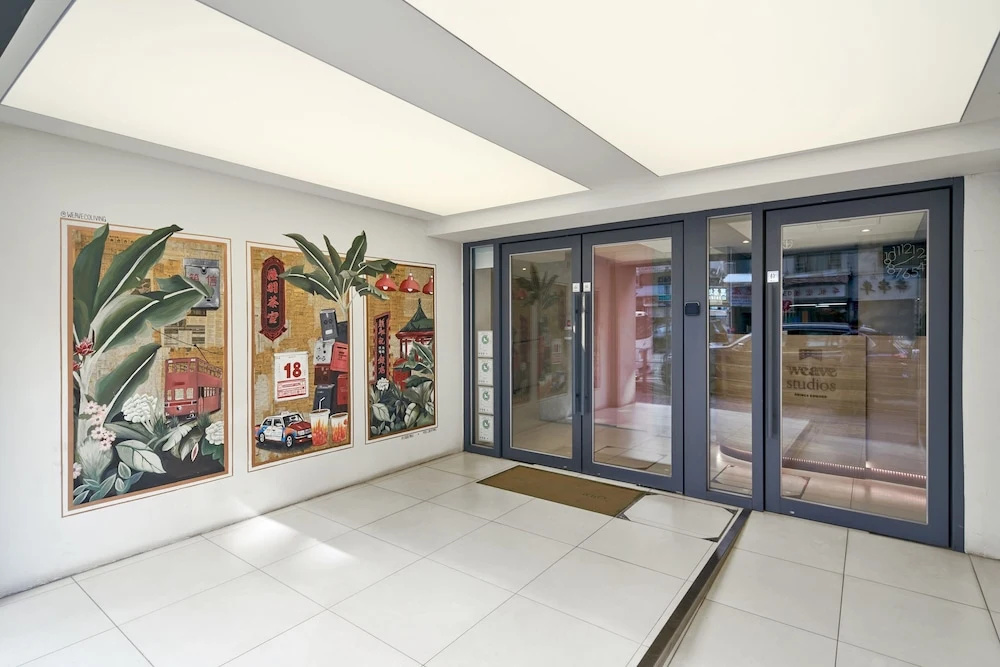 Lobby & Reception