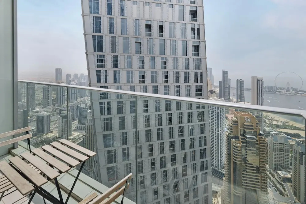 Prime 2BR in Damac Heights Marina