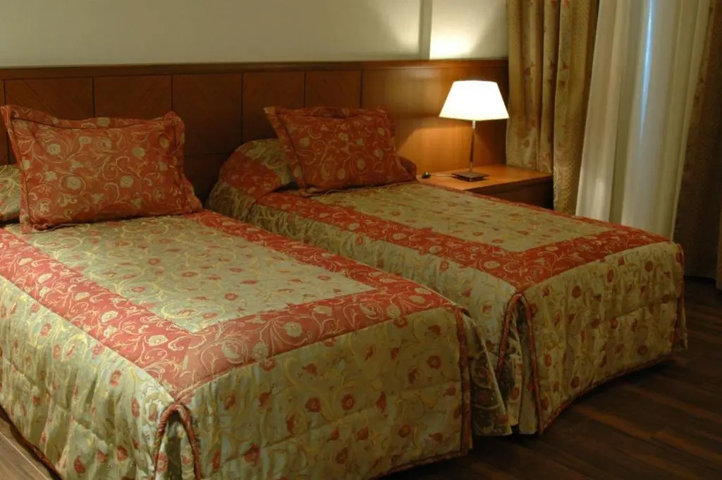 Kings Suite Hotel - Chambres