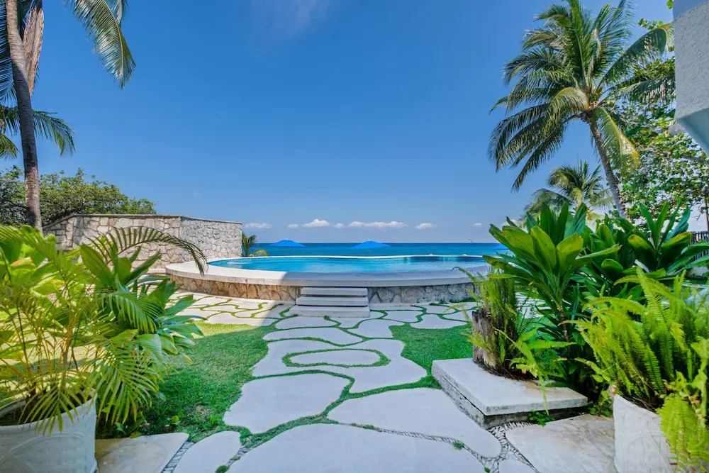 Beach & Waterfront