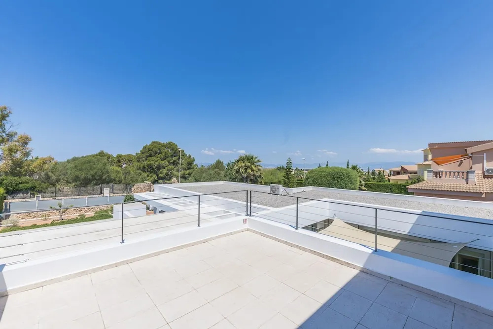 Villa Santa Catalina - Family Only