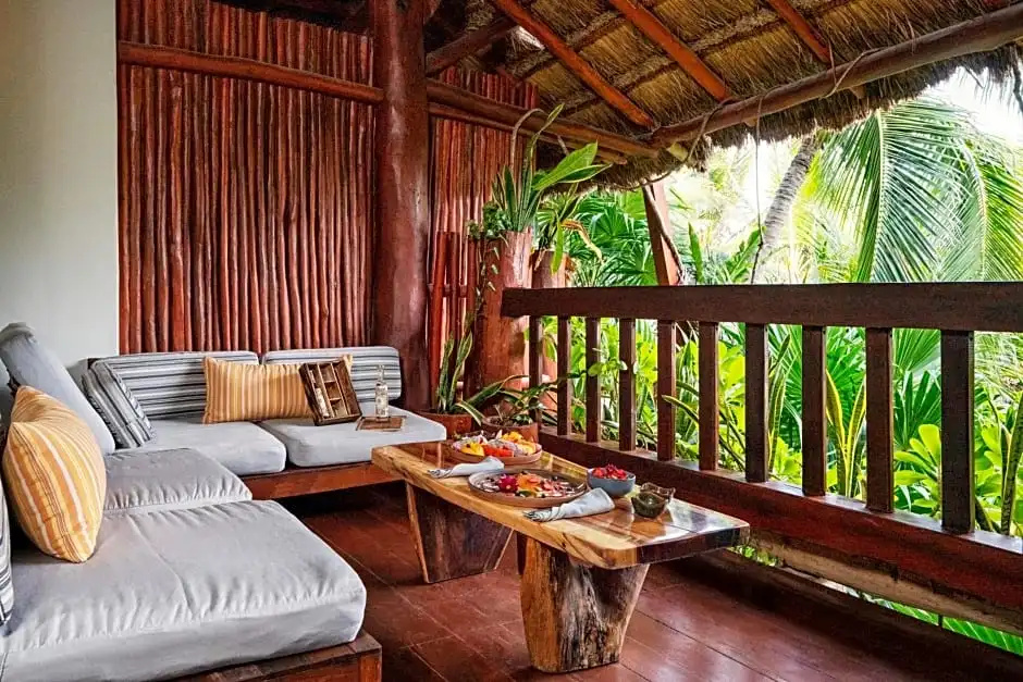 Standard Quadruple room with view