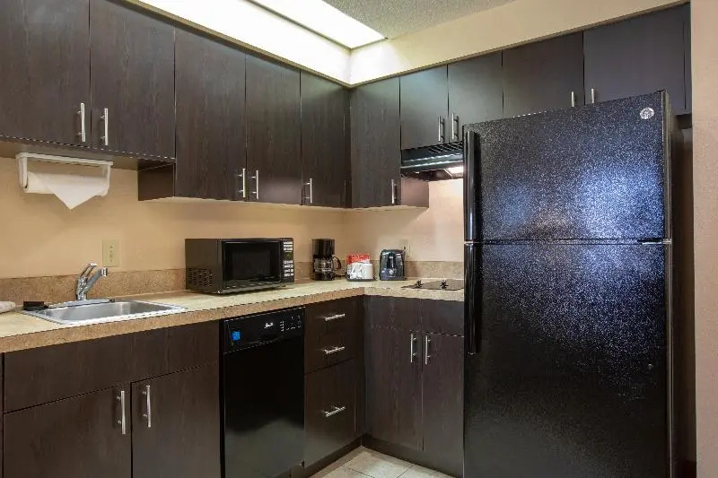 staySky Suites - I Drive Orlando - Chambres