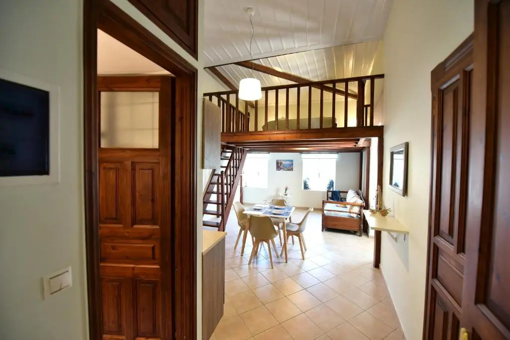 1 Bedroom Apartment