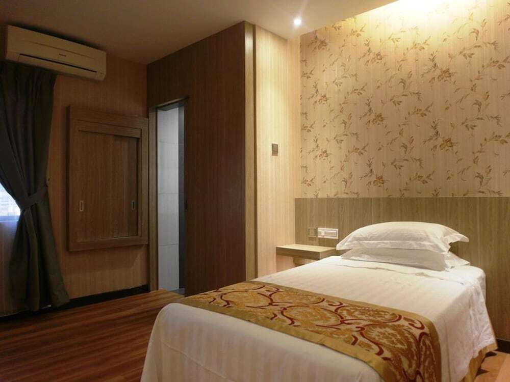 Mandarin Hotel