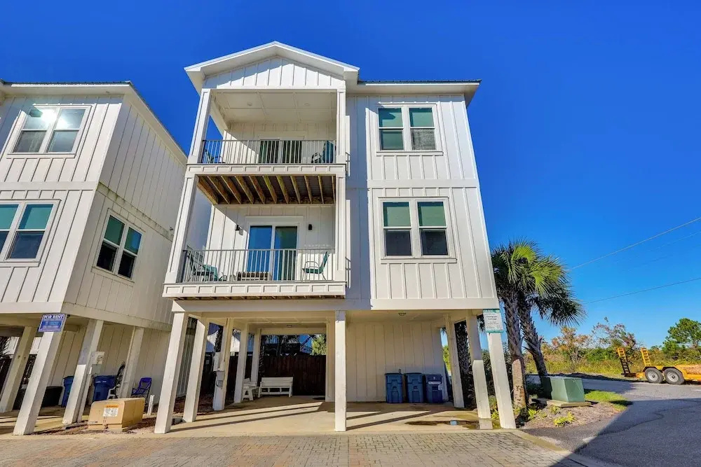 Gulf Shores Home w/ Shared Pool, 2 Blocks to Beach