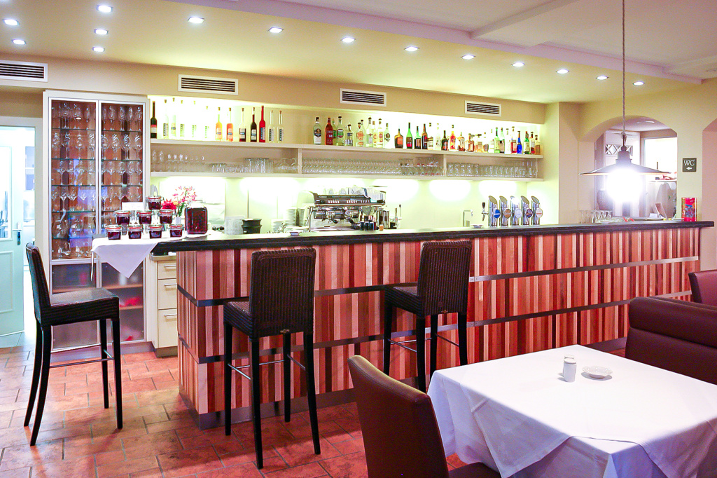 Food & Beverage