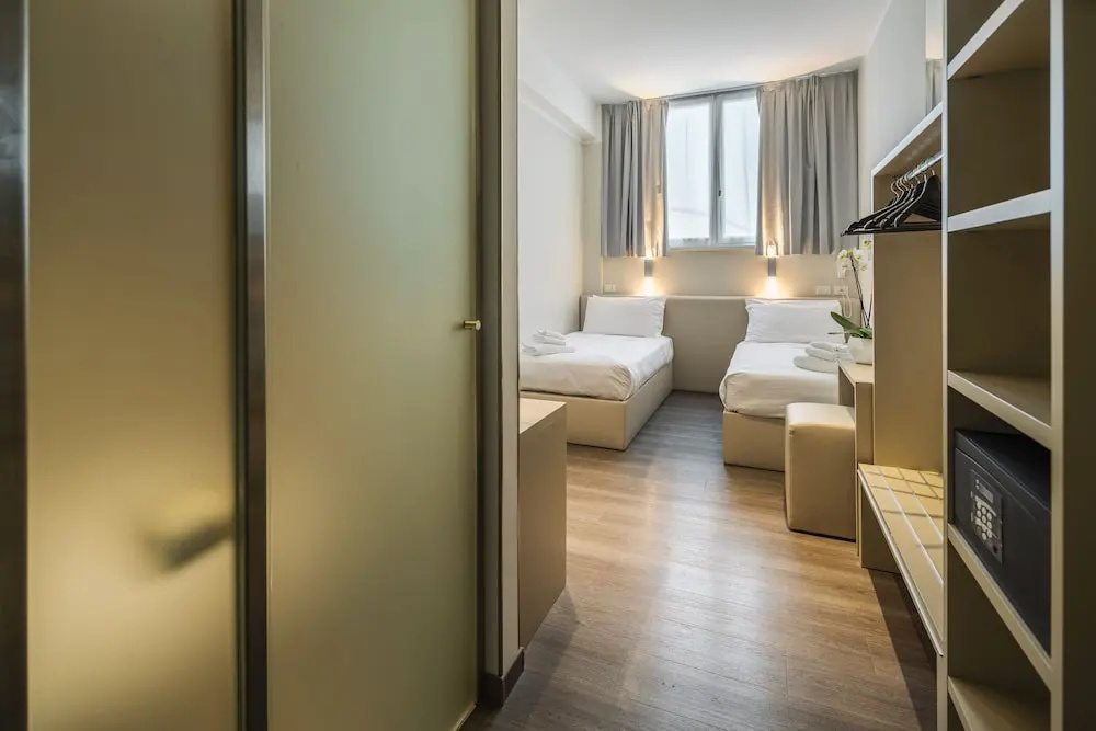 Hotel photo 11