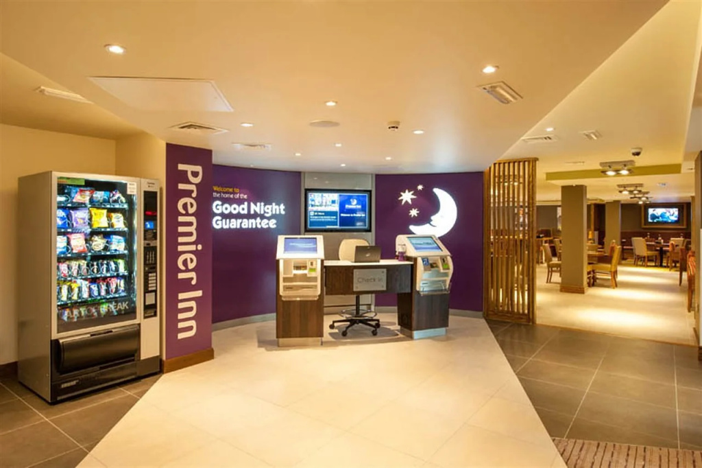 Lobby & Reception