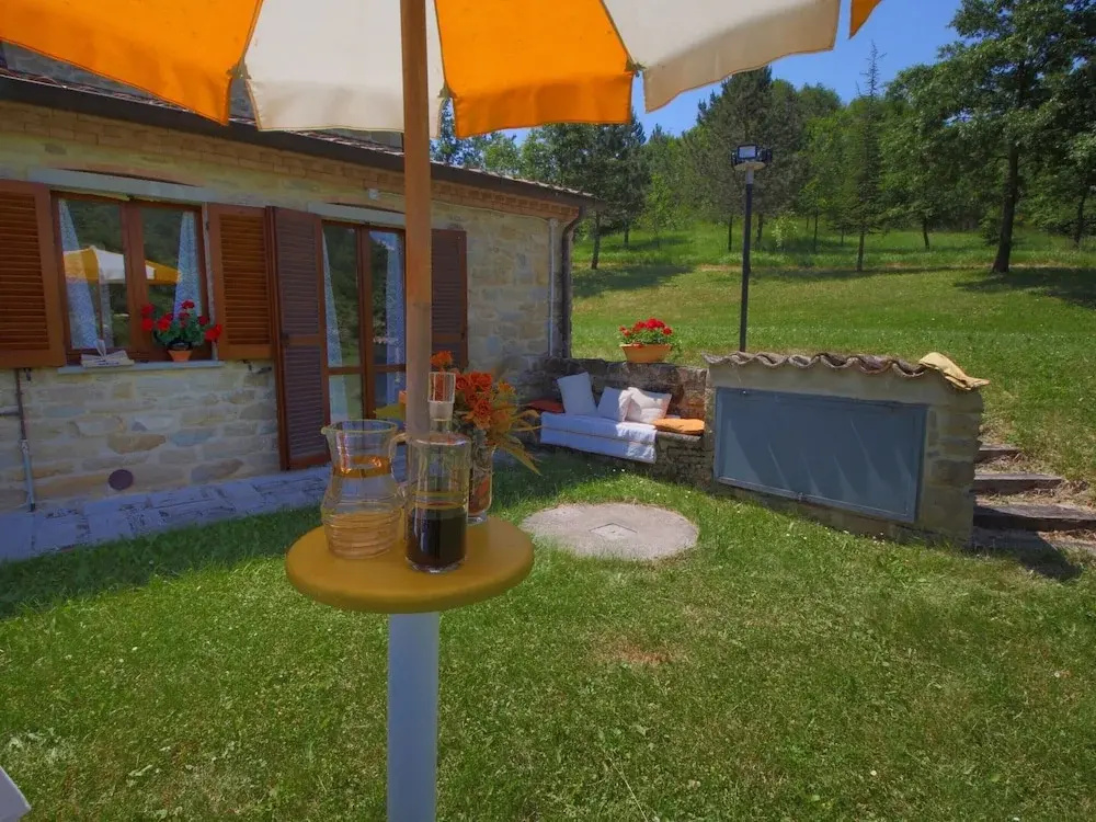 Property With Swimming Pool, Spacious Garden, Private Terrace and Views