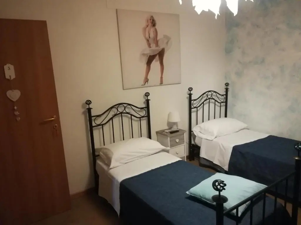 Economy room