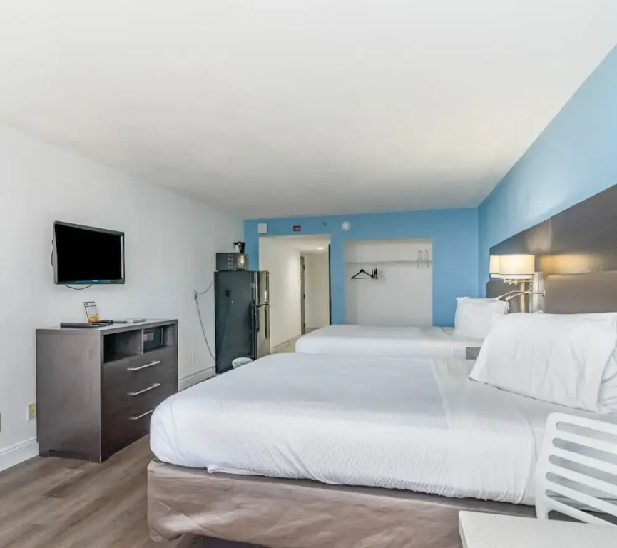Standard Quadruple room with ocean view
