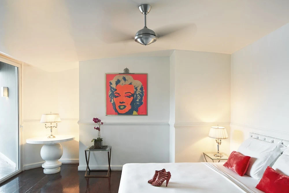 Luxury Suite with balcony