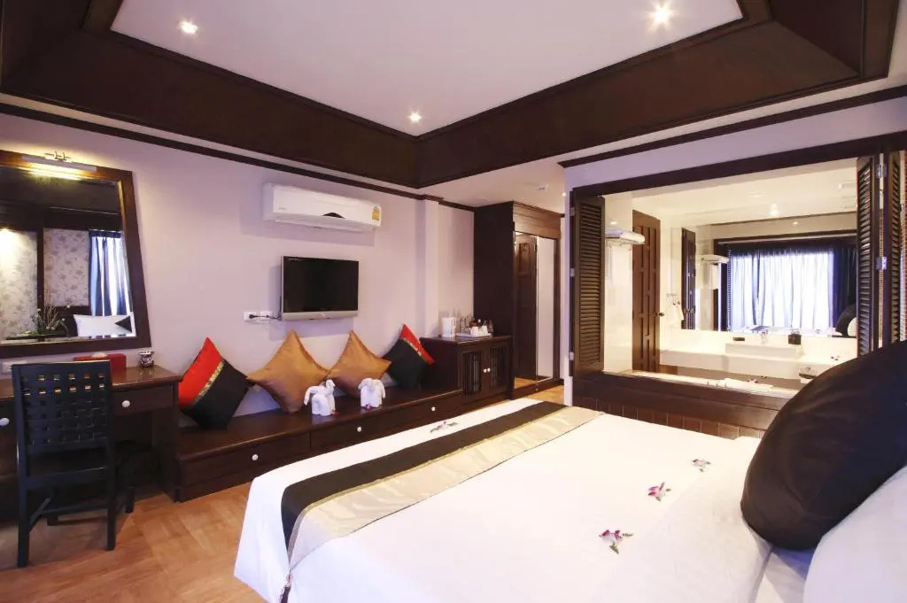 Rayaburi Hotel Patong - Chambres