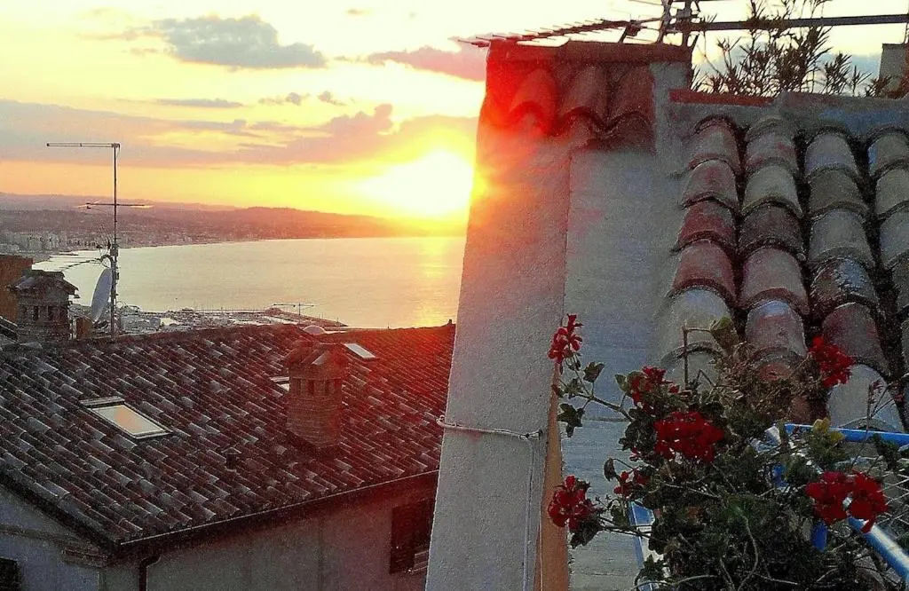 Casa Marola