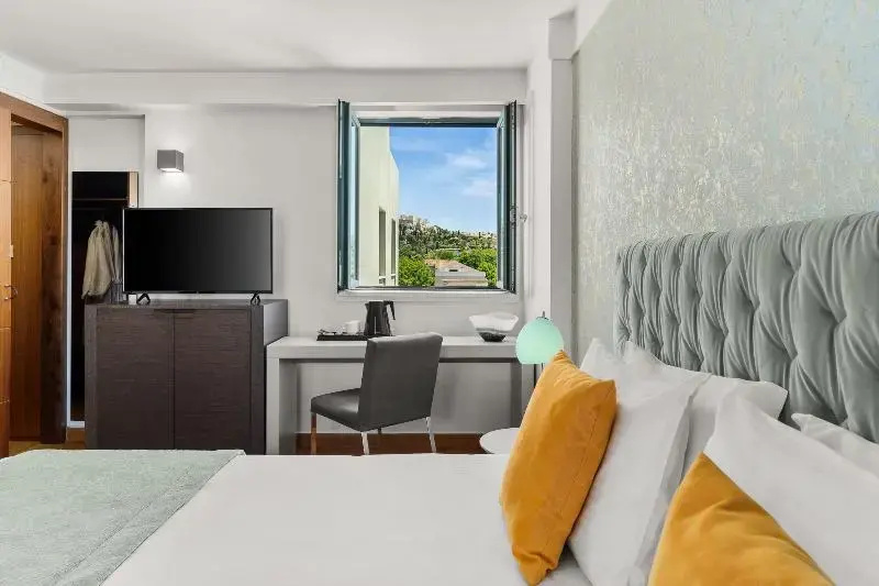 Deluxe Single room