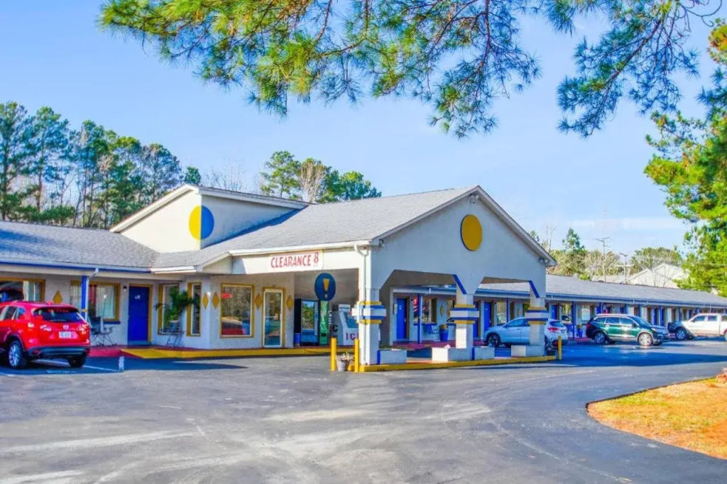 Sportsman Inn By Oyo US Hwy 64