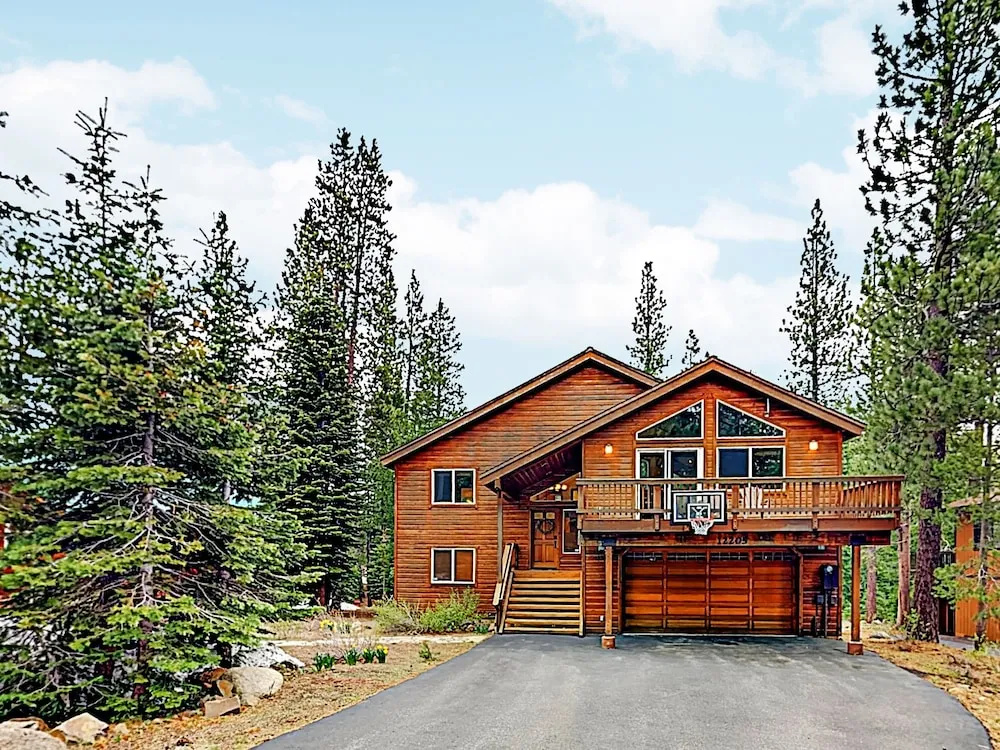 12205 Truckee - 3 Br Home